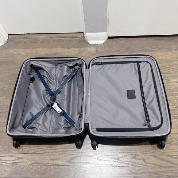 TUMI Continental Expandable Softside Spinner 4-Wheeled Carry-On, Blue/ Black - Picture 7 of 13